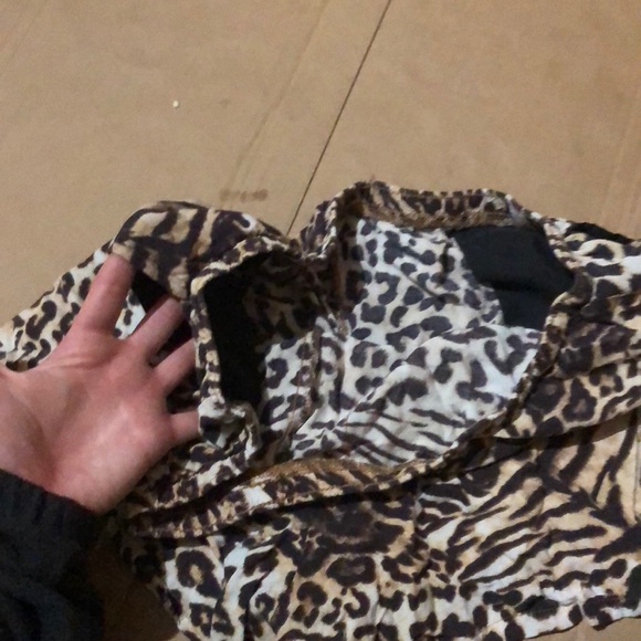 Shorts - Picture 3 of 3